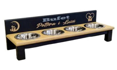 Stojak z czterema miskami dla dwóch kotów